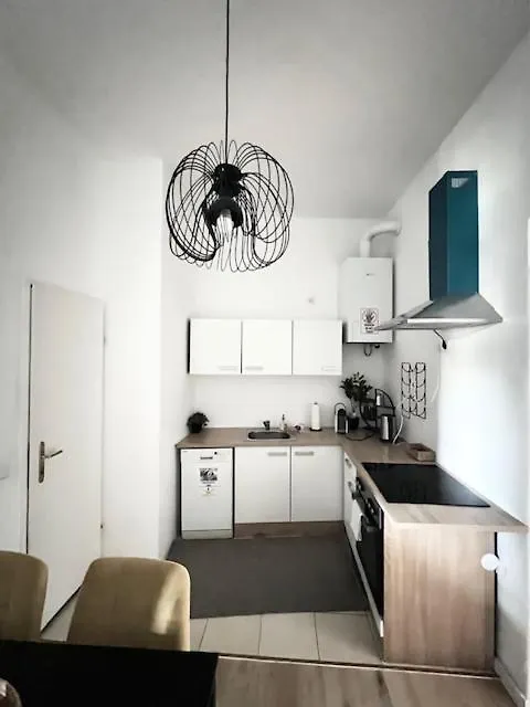 City&More! Feines Apartment Beim Kalvarienberg! Vienna 0*,  Austria